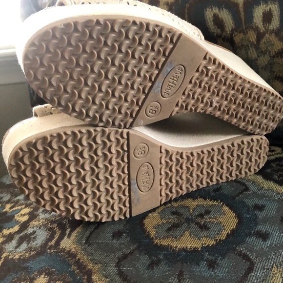 LIKE NEW Summer Wedges in Natural Stone Color - Picture 16 of 16